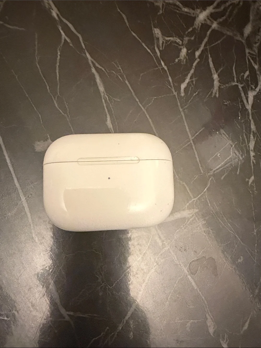 Apple White Wireless Earbuds Charging Case